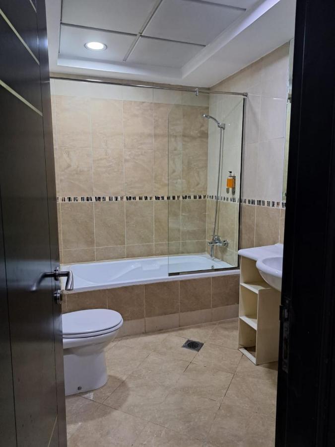 Vvip Apartment Dubai Exterior photo